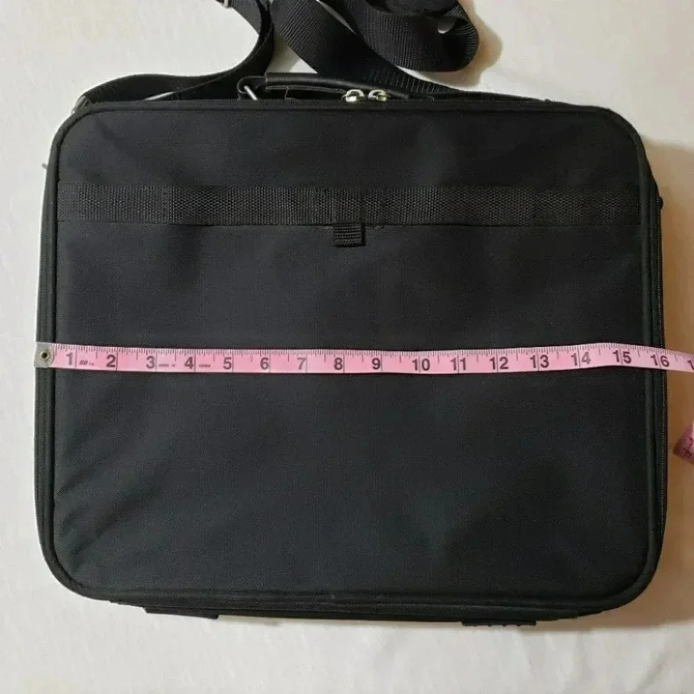 Targus black laptop‎ bag EUC